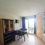 Canet-en-roussillon: T2 Avec Clim Et Parking, A Proximite! - Fr-1-794-163 Daire Canet-en-Roussillon