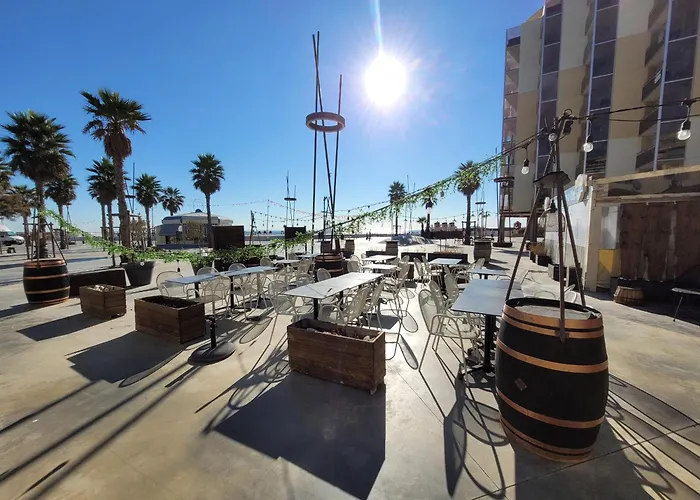 Canet-en-roussillon: T2 Avec Clim Et Parking, à Proximité! - Fr-1-794-163